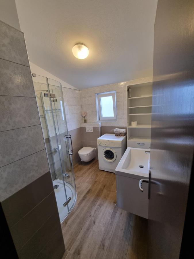 Apartments Jadran Primošten المظهر الخارجي الصورة